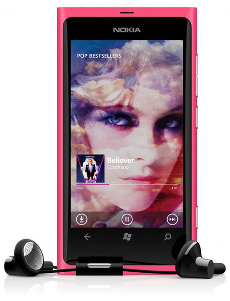 Nokia Lumia 800 matt magenta